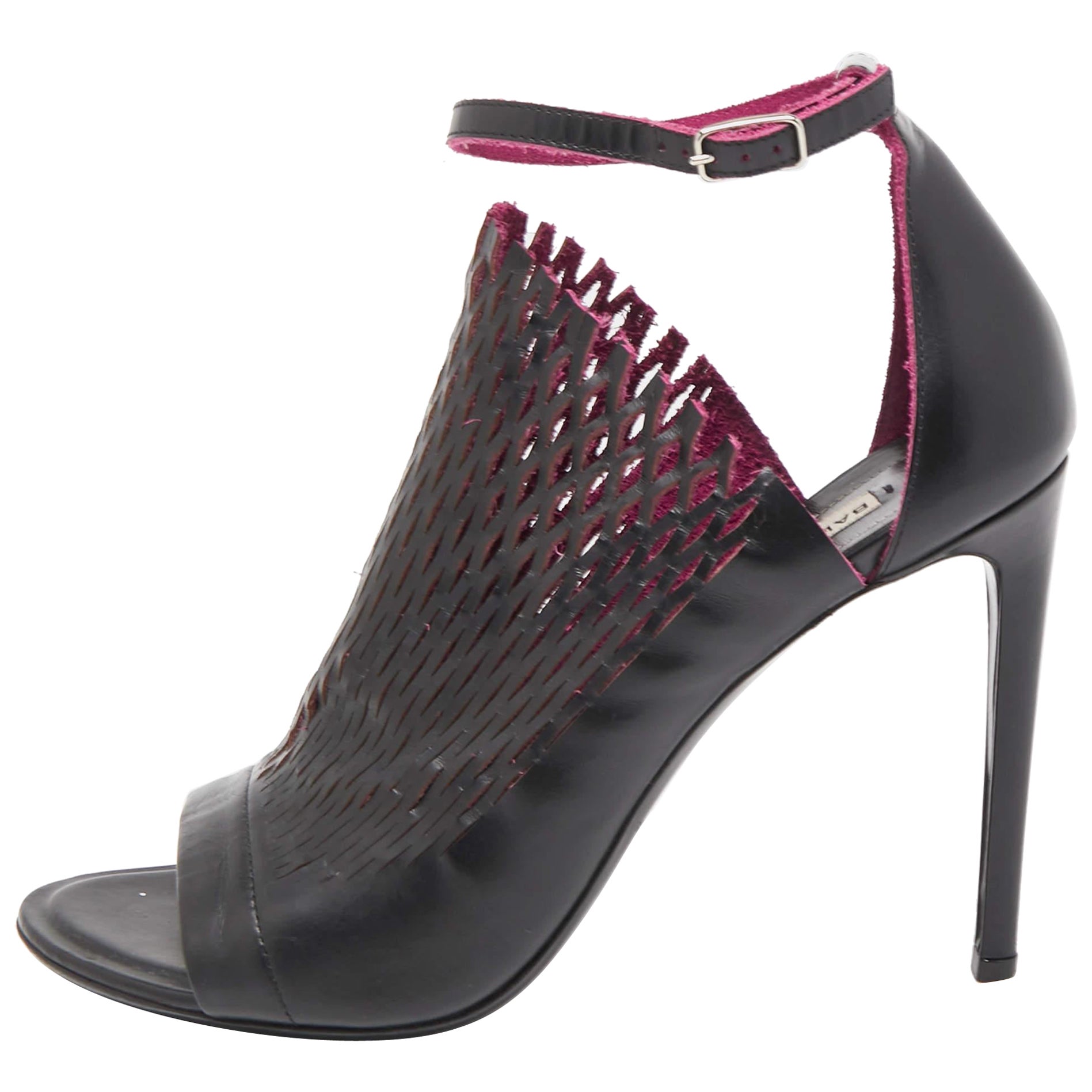 Balenciaga Lasercuts Lederhandschuhe in Schwarz/Rosa Größe 40