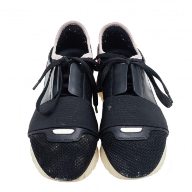 Balenciaga Black/Pink Leather And Mesh Race Runner Sneakers Size 35 In Good Condition For Sale In Dubai, Al Qouz 2