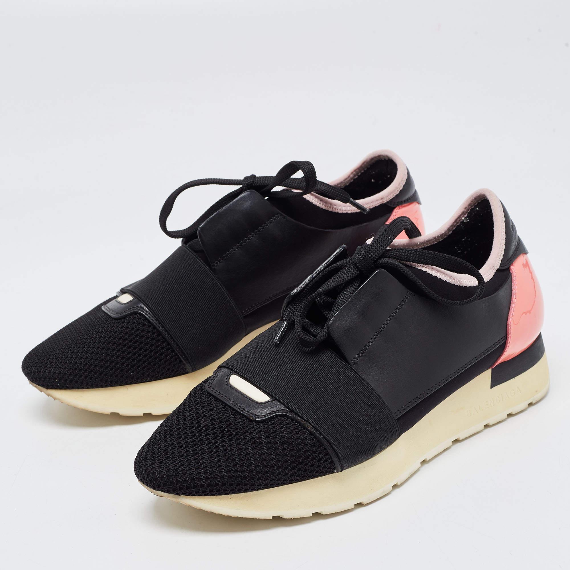 Women's Balenciaga Black/Pink Leather and Mesh Race Runner Sneakers Size 37 For Sale