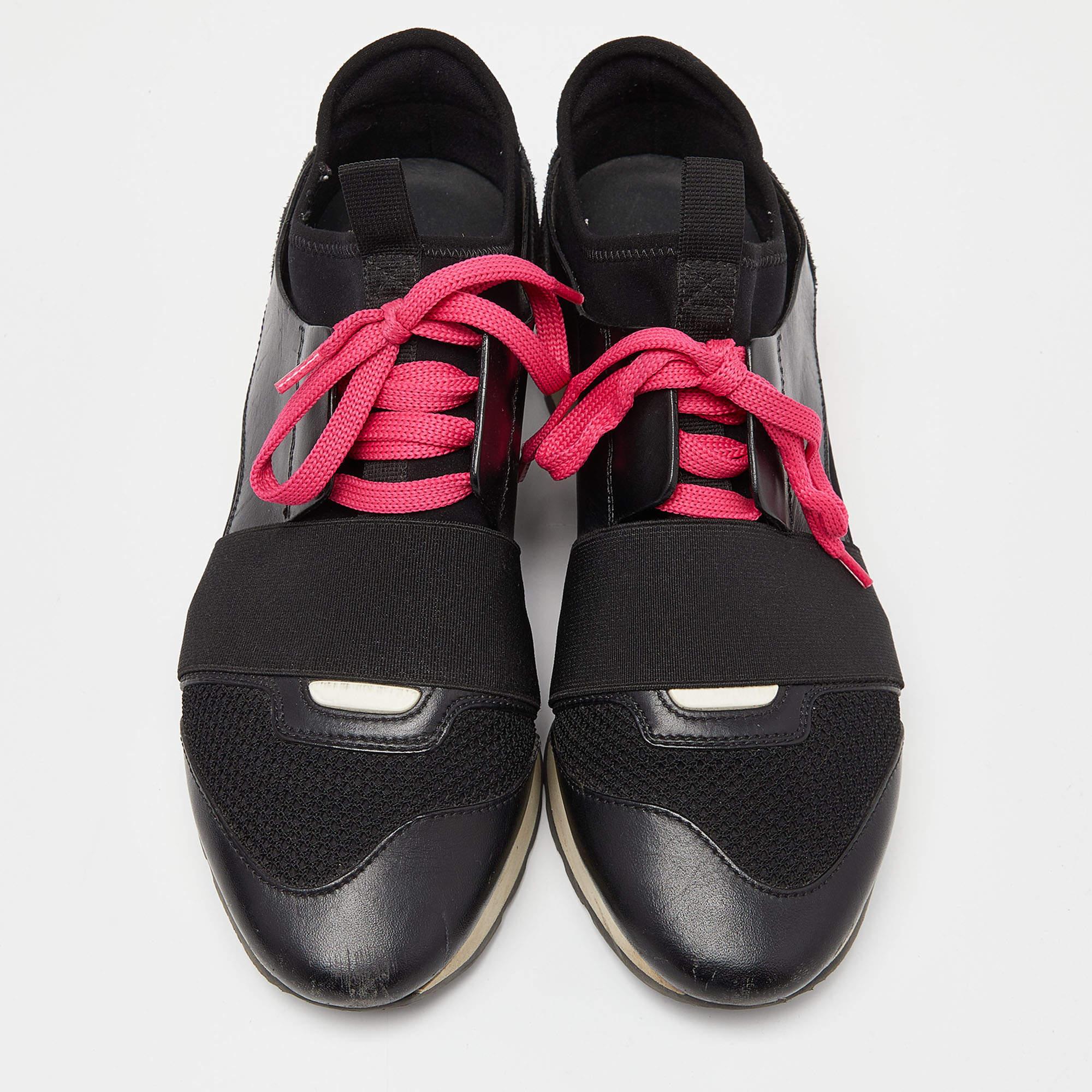 Balenciaga Black/Pink Leather, Suede and Mesh Race Runner Sneakers Size 37 In Good Condition For Sale In Dubai, Al Qouz 2
