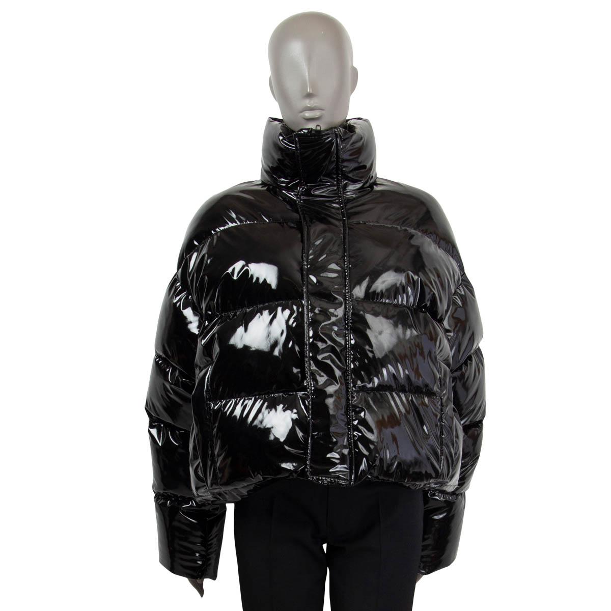 Noir BALENCIAGA - Veste noire en polyester à capuche façon foulard, 38 S en vente