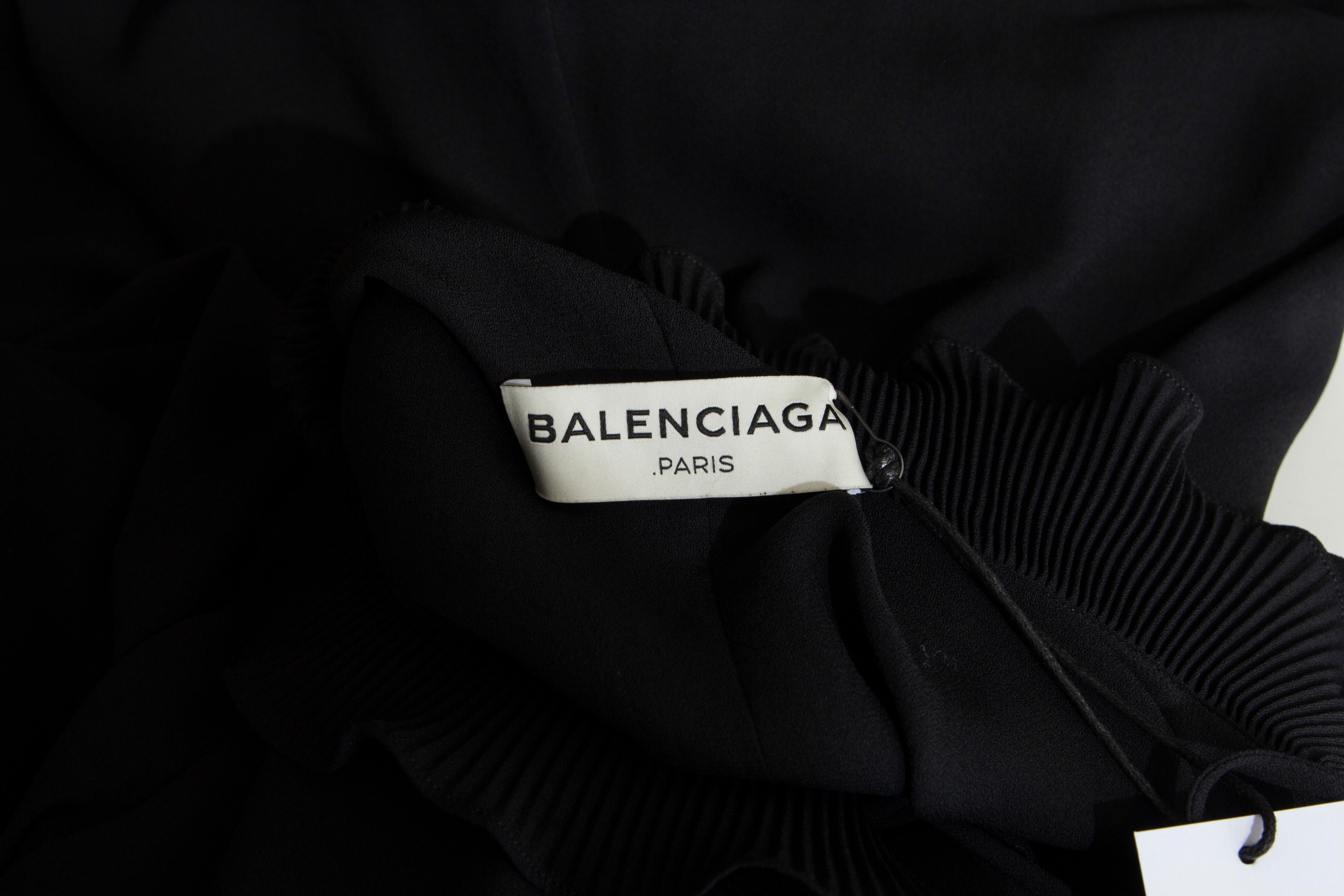 BALENCIAGA Schwarzes Polyester LACE UP HIGH NECK ASYMMETRIC Kleid 36 XS im Angebot 1