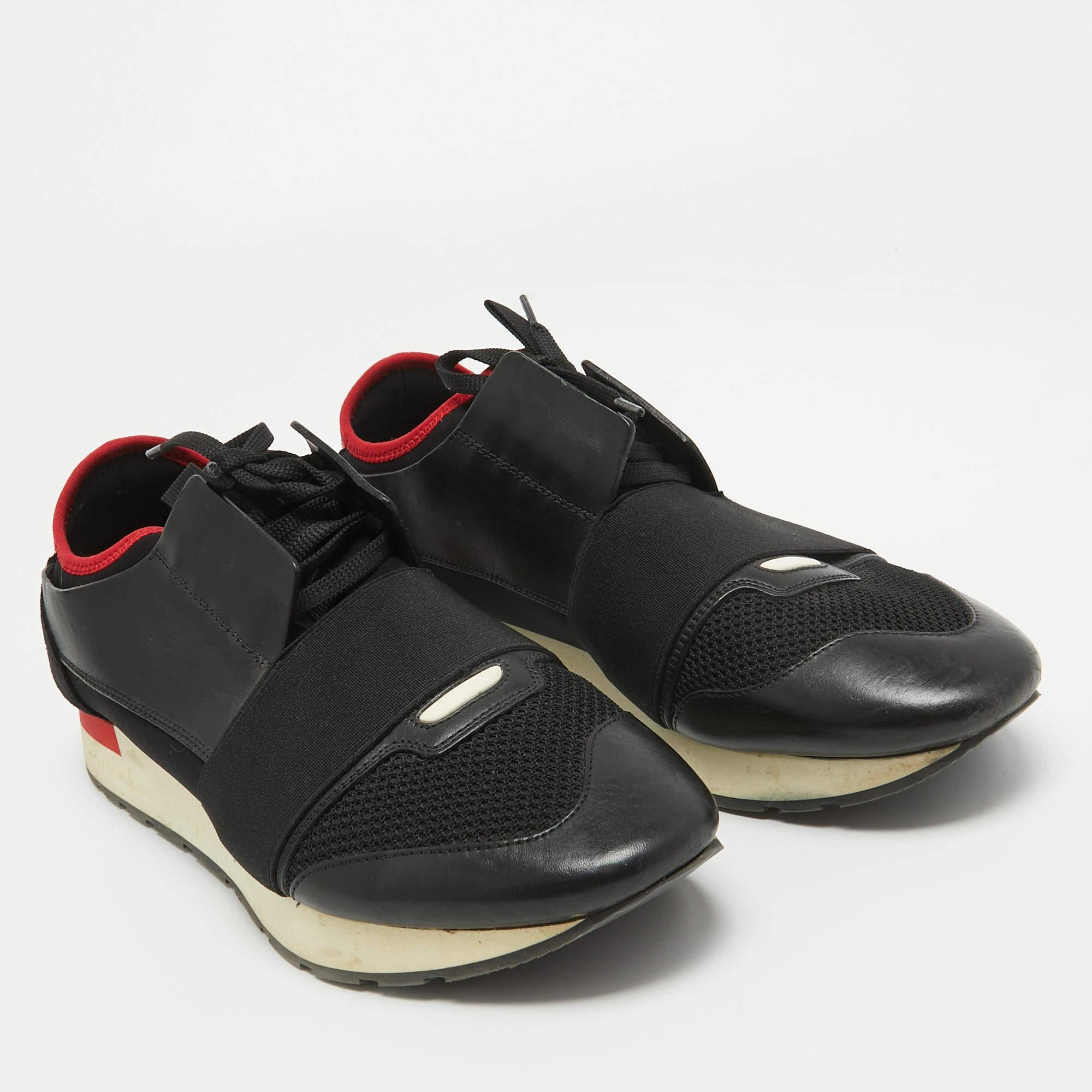 Balenciaga Black/Red Leather and Mesh Race Runner Sneakers Size 42 For Sale 1