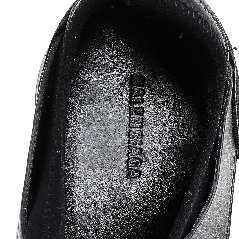 Balenciaga - Baskets Race Runner en cuir, maille et néoprène noir/rouge - Taille 38 1