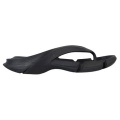 Balenciaga nero gomma 2021 MOLD THONG Sandali Scarpe 9