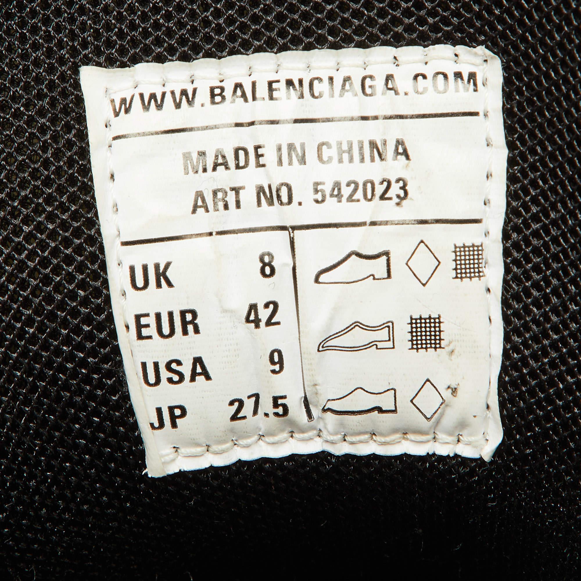 Baskets de survêtement et maille noires Balenciaga, taille 42 en vente 4