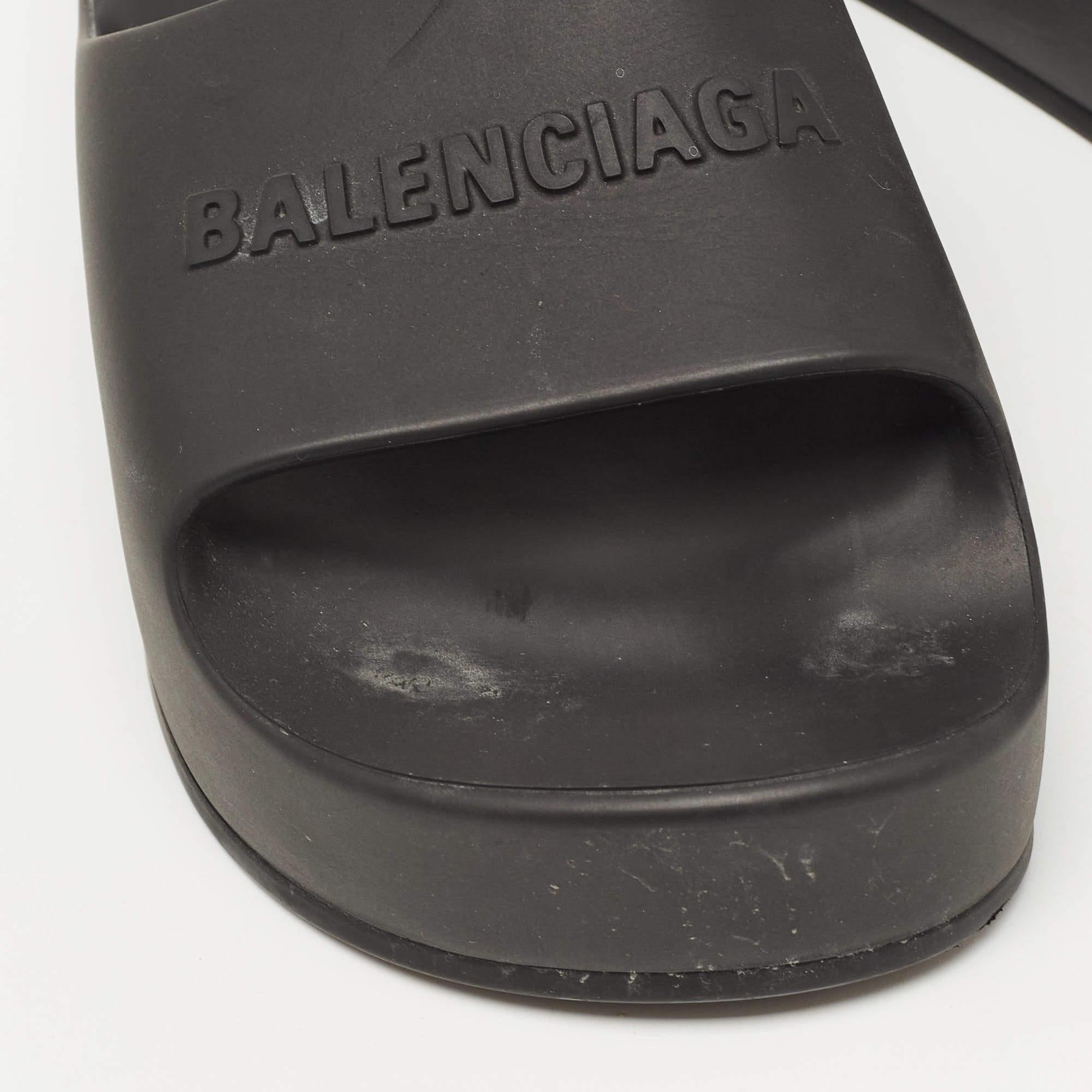 Balenciaga Black Rubber Pool Flat Slides Size 37 For Sale 3