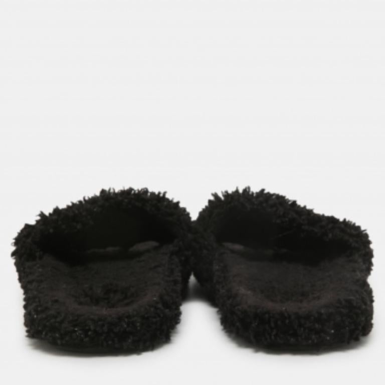 Balenciaga Schwarz Scher Pelz flache Rutschen Größe 36 Damen im Angebot