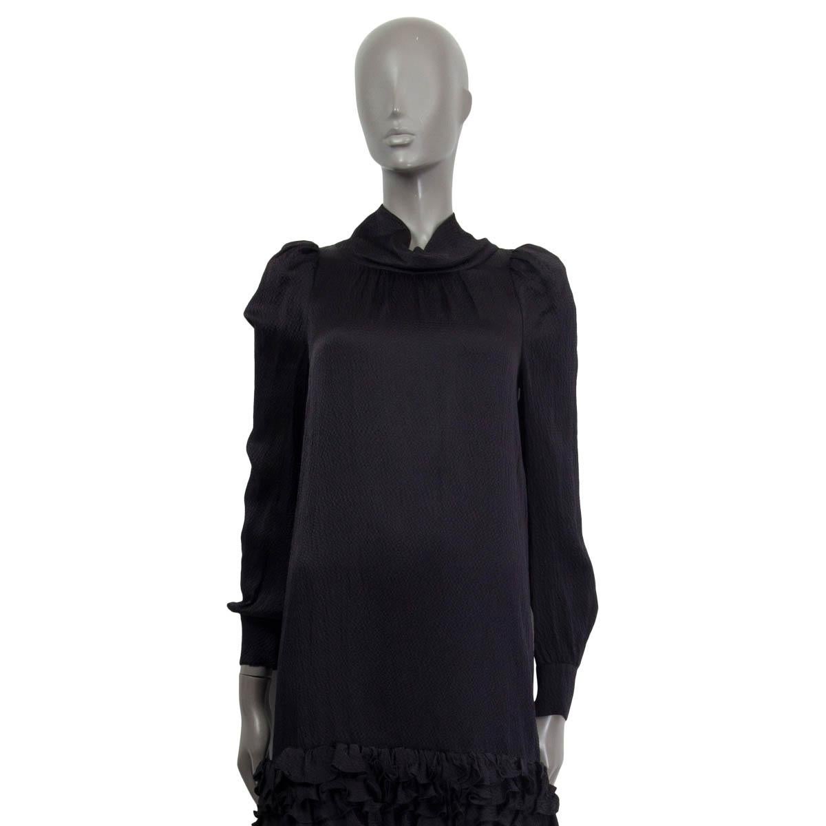 BALENCIAGA black silk TEXTURED RUFFLED HEM MINI Dress 36 XS In Excellent Condition For Sale In Zürich, CH