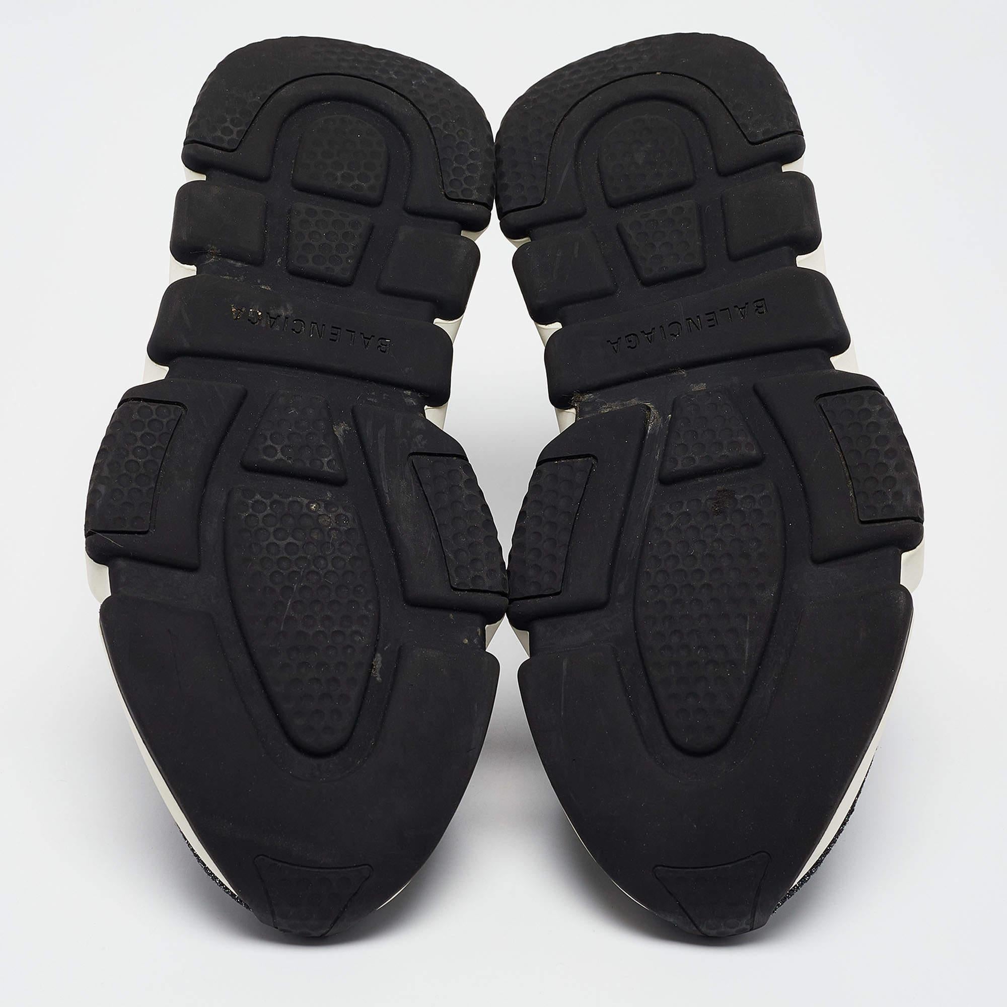 Balenciaga Black/Silver Lurex Fabric Speed Trainer Sneakers Size 38 For Sale 2