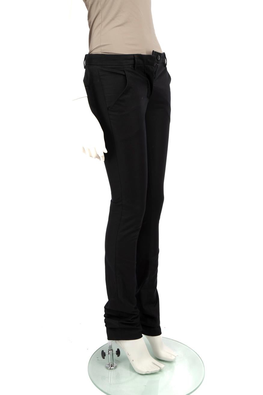 CONDIZIONE: molto buona. Questo articolo usato di Balenciaga non presenta quasi nessun segno di usura visibile sui pantaloni.
 
 
 
 Dettagli
 
 
 Nero
 
 Poliammide
 
 Pantaloni
 
 Basso livello di altezza
 
 Vestibilità skinny
 
 2x Tasche