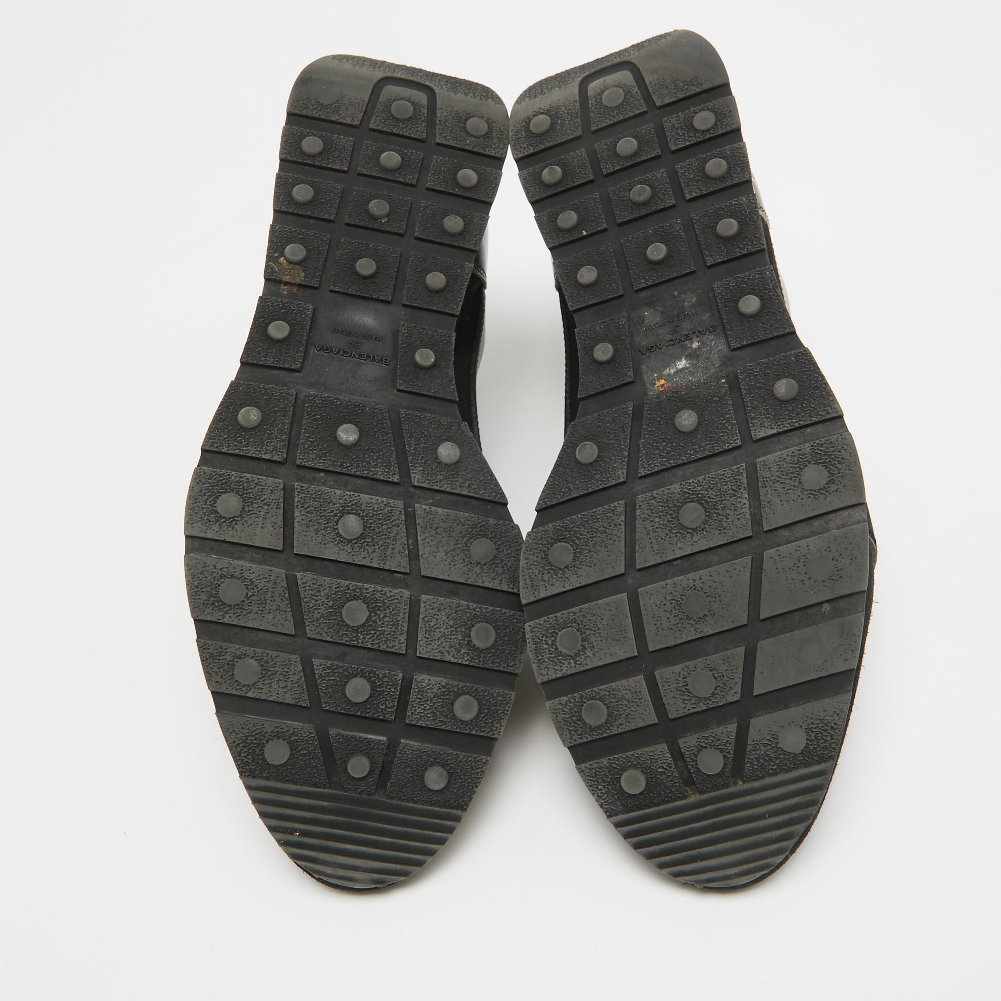 Balenciaga Zapatillas Race Runner de ante y piel negras Talla 39 1