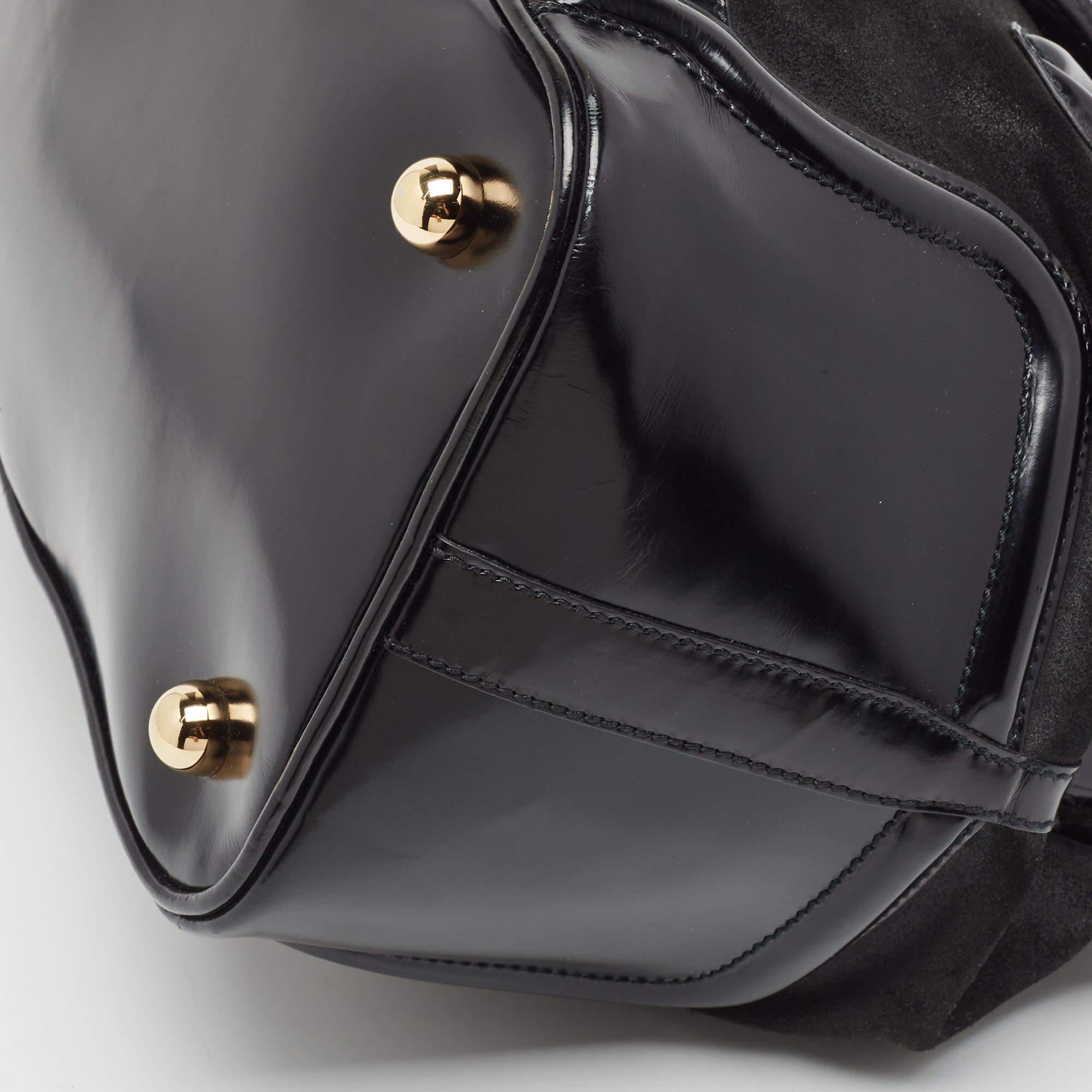 Balenciaga Sac Umhängetasche aus schwarzem Wildleder und Lackleder mit hervorragendem Rahmen Damen im Angebot