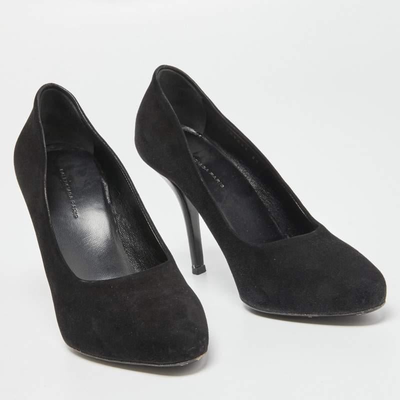 Women's Balenciaga Black Suede Pumps Size 37 For Sale