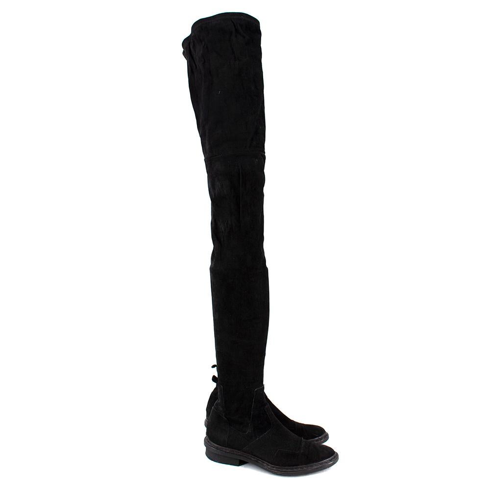 Balenciaga Long Suede Boots Size 37

- Chunky sole with top stitching

-Suede Paneled

- Zip fastening on the inside leg - concealed

