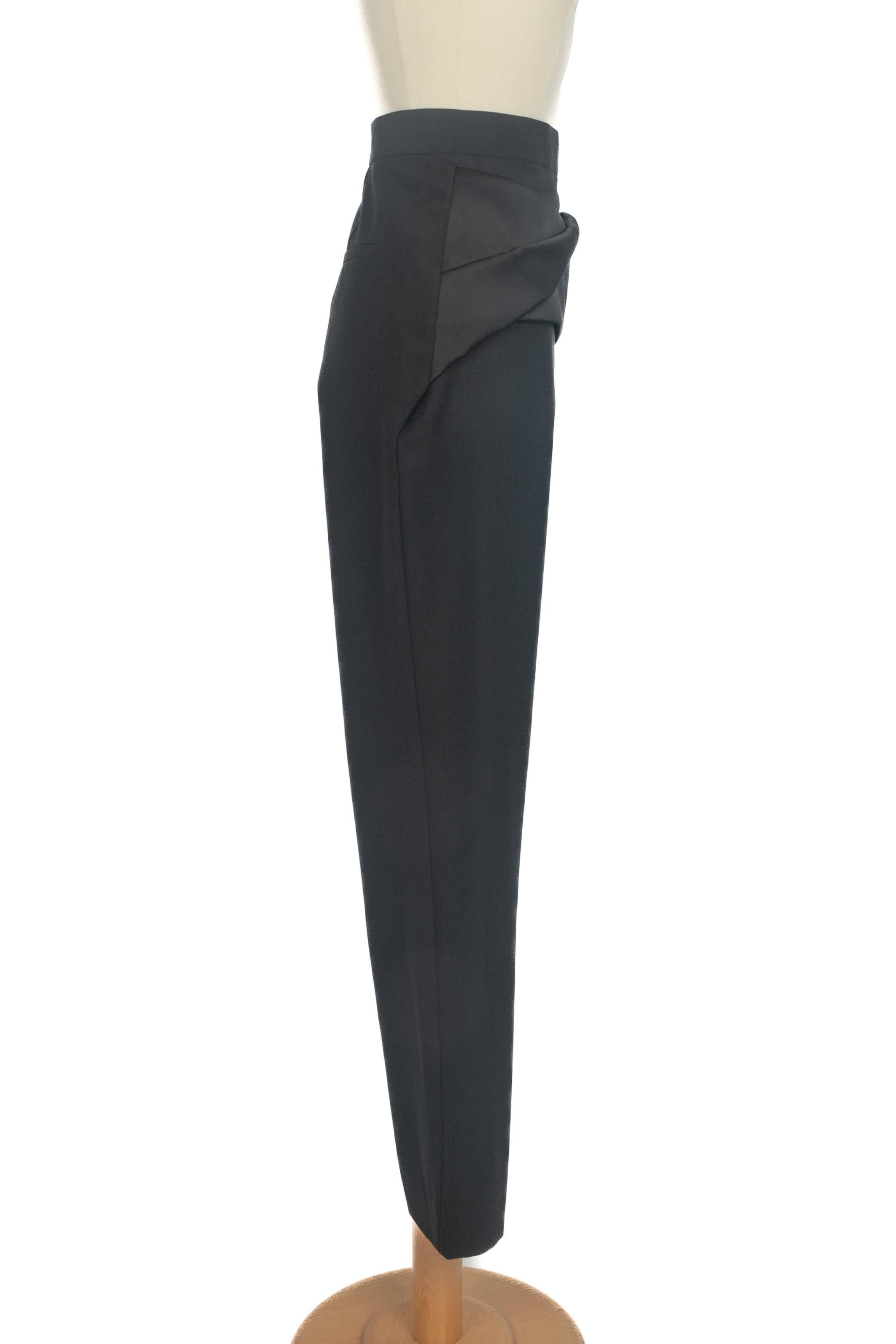 Abito nero Balenciaga in vendita 2