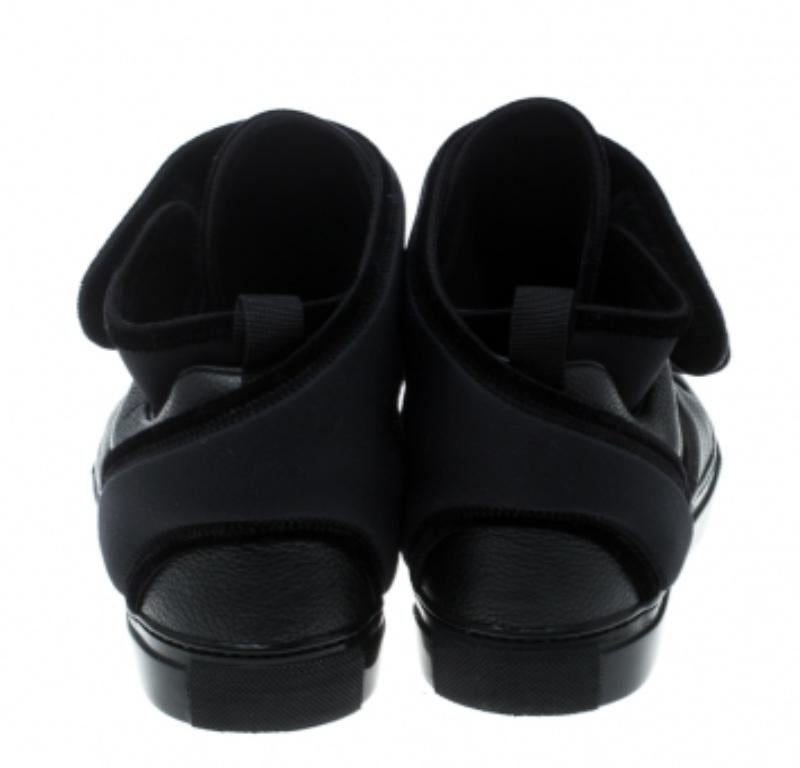Balenciaga Schwarz Samt und Leder High Top Sneakers Größe 37 im Angebot 1