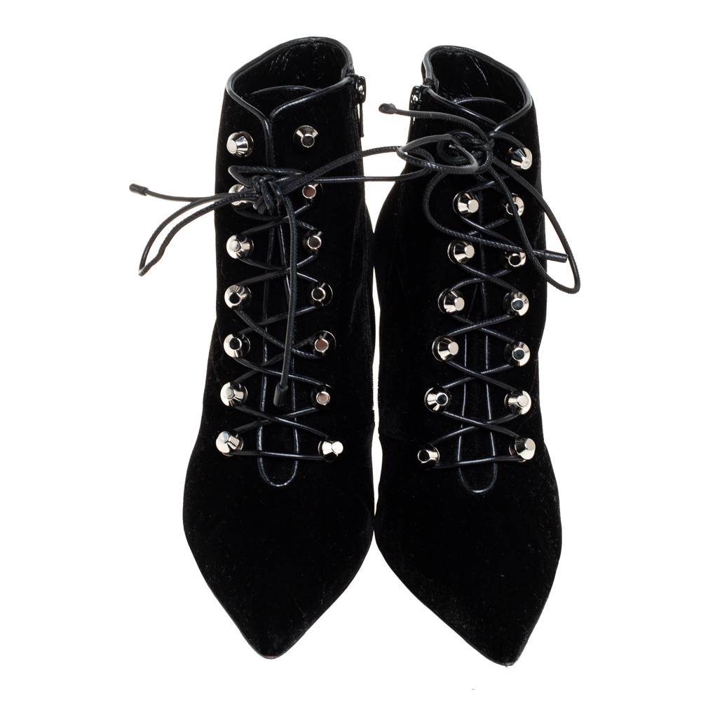 Balenciaga Black Velvet Pointed Toe Lace Up Ankle Boots Size 40 In Good Condition In Dubai, Al Qouz 2