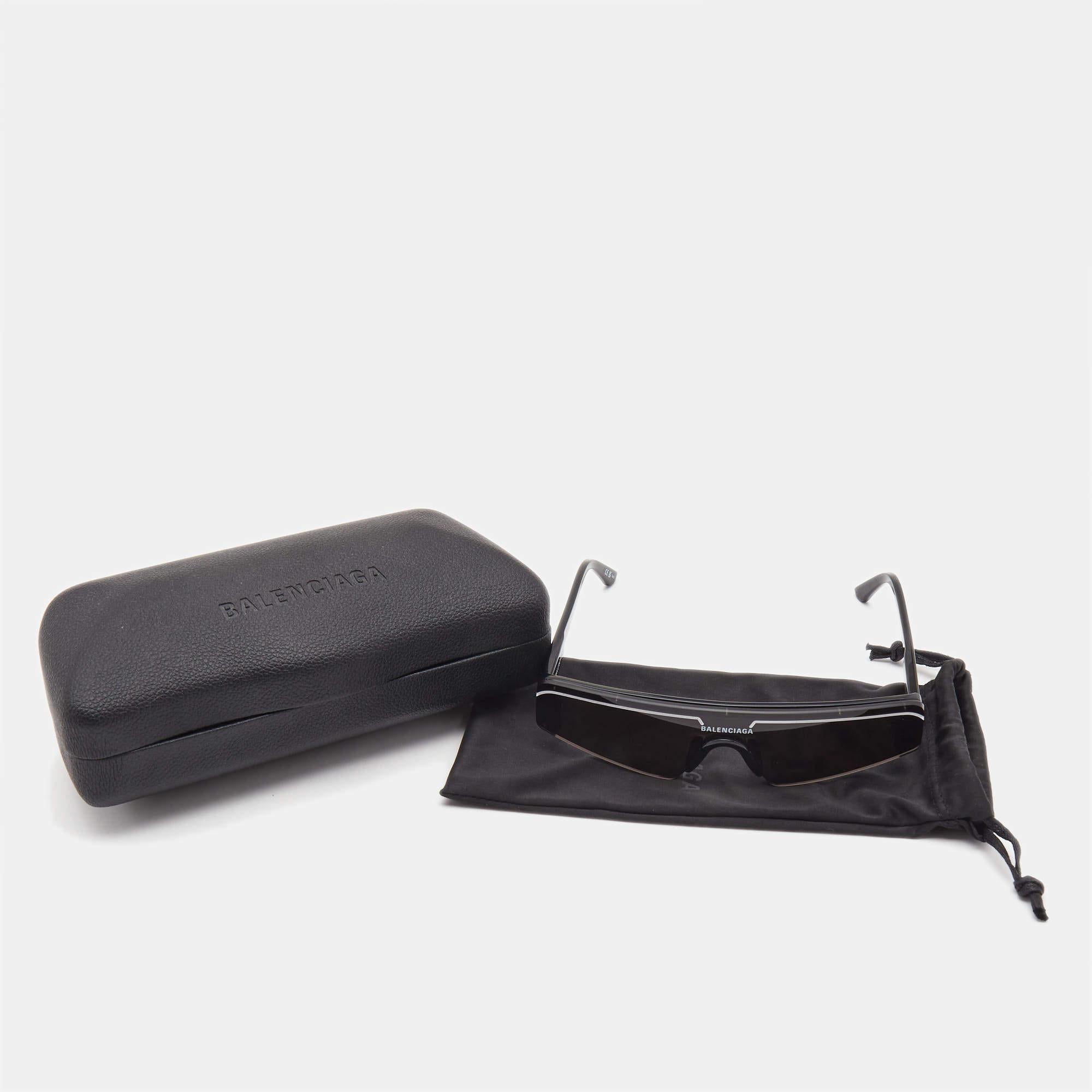 Balenciaga Black/White BB0003S Ski Reflection Shield Sunglasses Pour femmes en vente