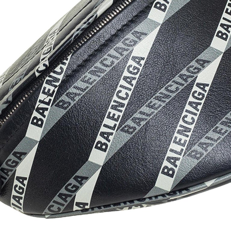 balenciaga souvenir xs