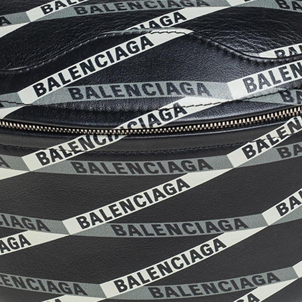 Women's Balenciaga Black/White Leather XS Souvenir Bike Chain Bag