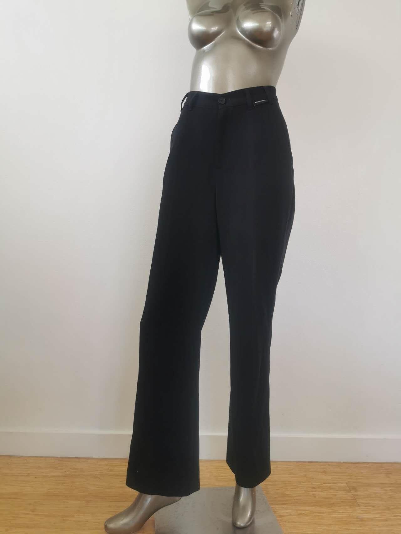 Schwarze maßgeschneiderte Balenciaga-Hose mit weitem Bein Größe 34 im Zustand „Hervorragend“ im Angebot in PUTNEY, NSW