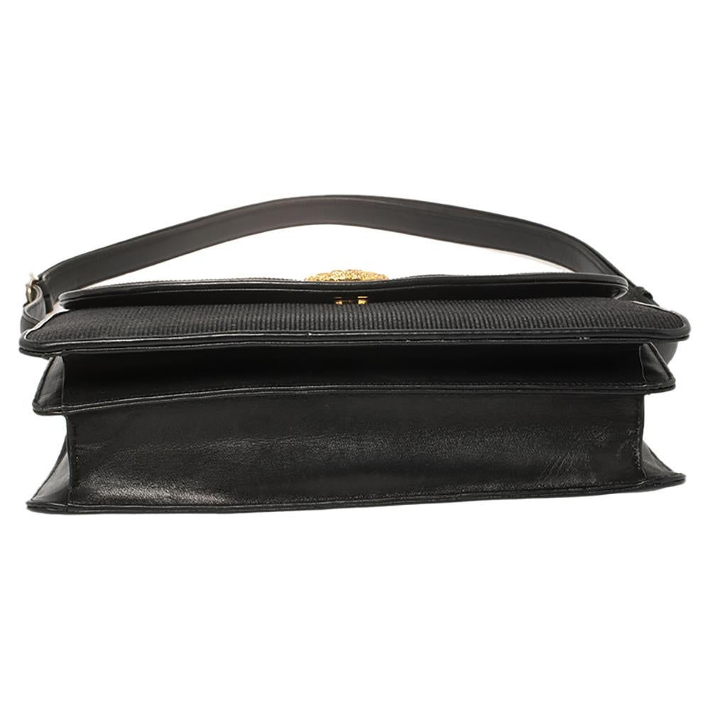 Balenciaga Schwarz gewebte Stroh und Leder Vintage Flap Umhängetasche 6