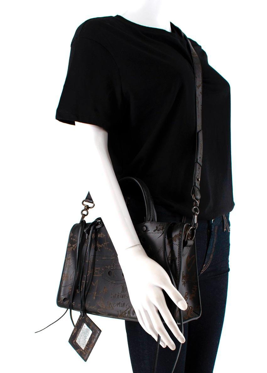 Balenciaga Blackout City Schwarze Leder-Umhängetasche mit Graffiti-Prägung im Angebot 7