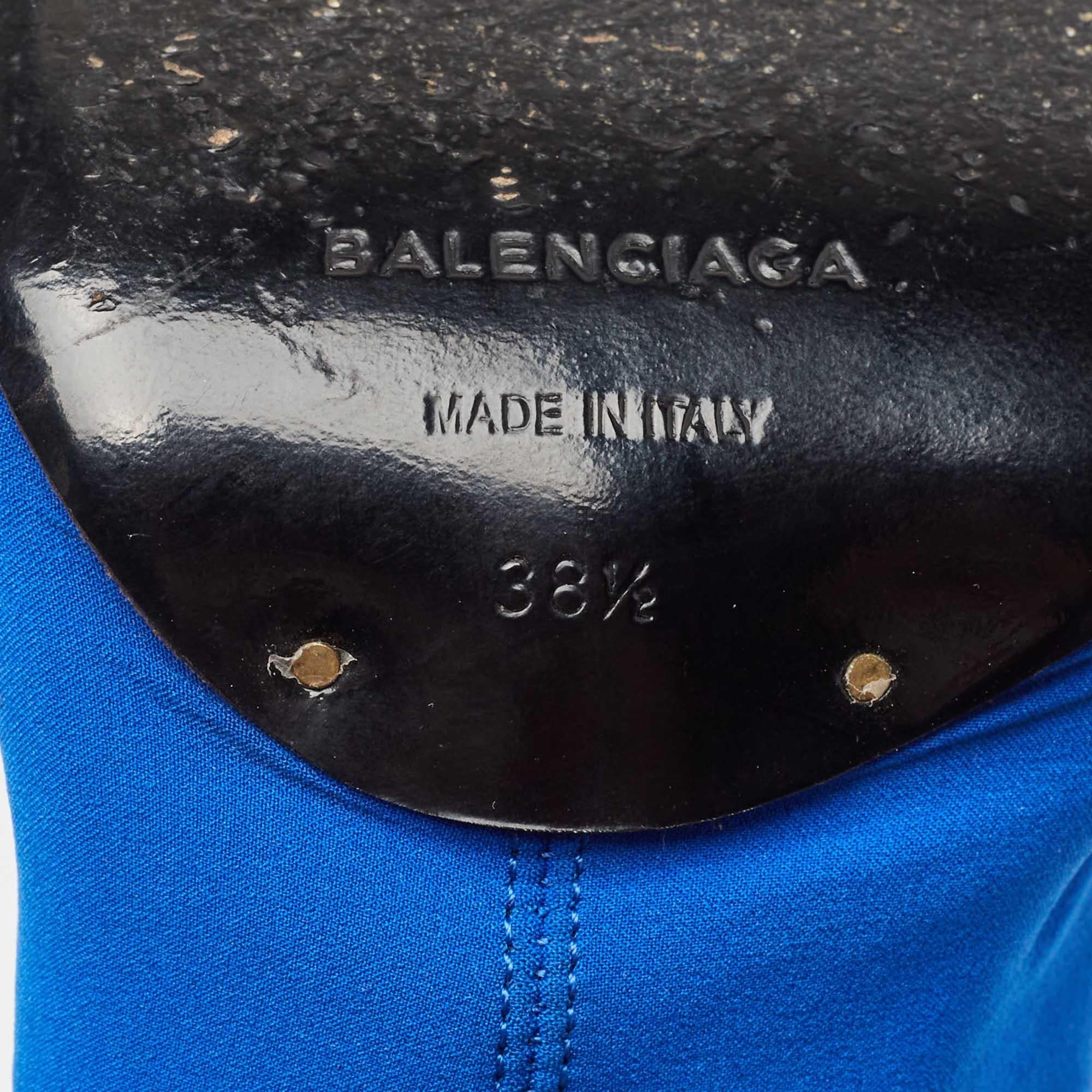 Balenciaga Blue/Black Neoprene and Leather Glove Sandals Size 38.5 For Sale 4