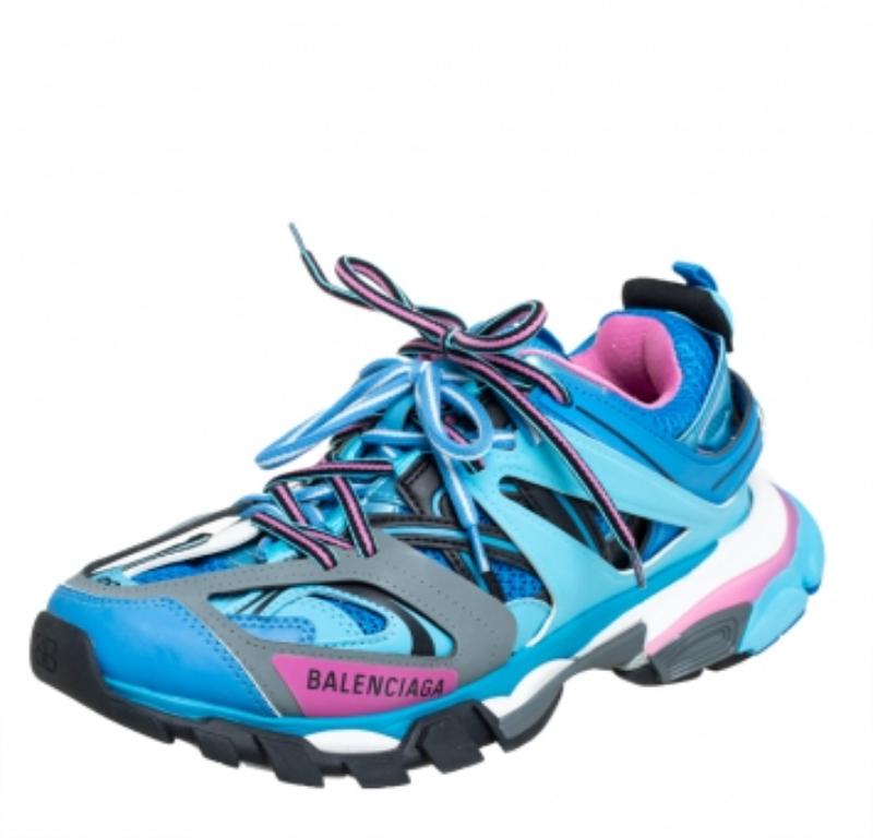 Balenciaga Blue Faux Leather And Mesh Track Sneakers Size 38 In Good Condition For Sale In Dubai, Al Qouz 2