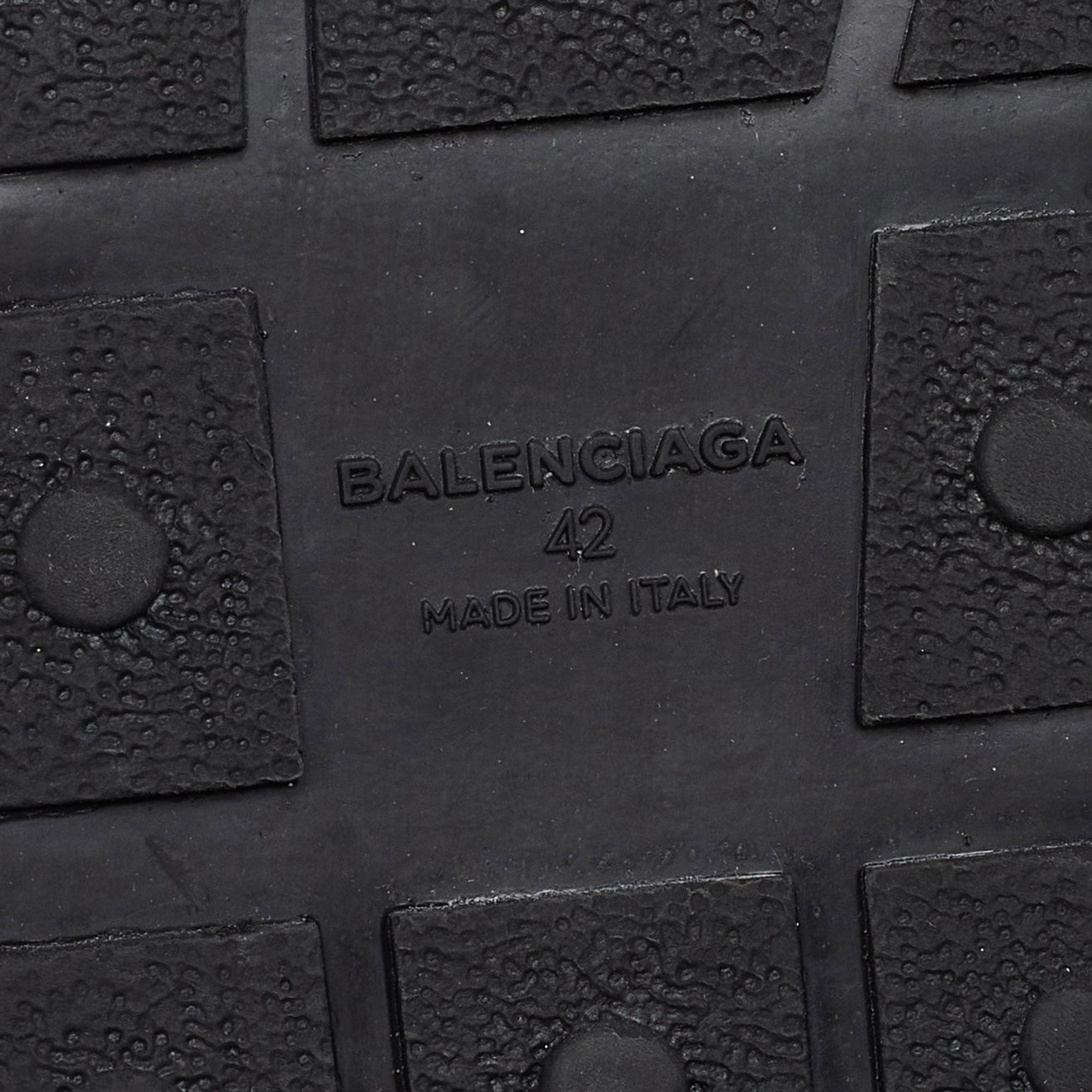 Balenciaga - Baskets de course en cuir et maille bleues, taille 42 en vente 3