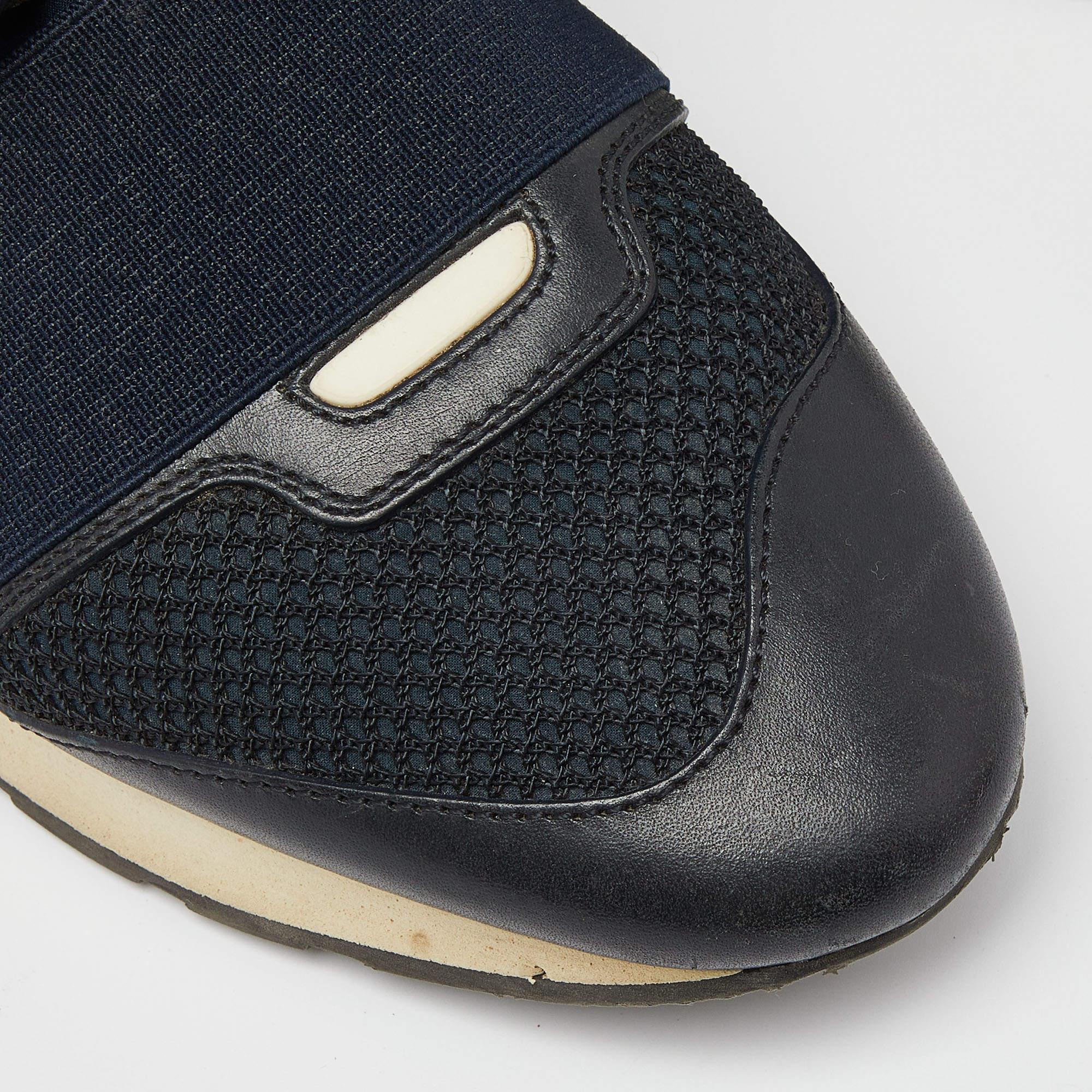Baskets de course Balenciaga en cuir bleu et tissu extensible, taille 39 en vente 2