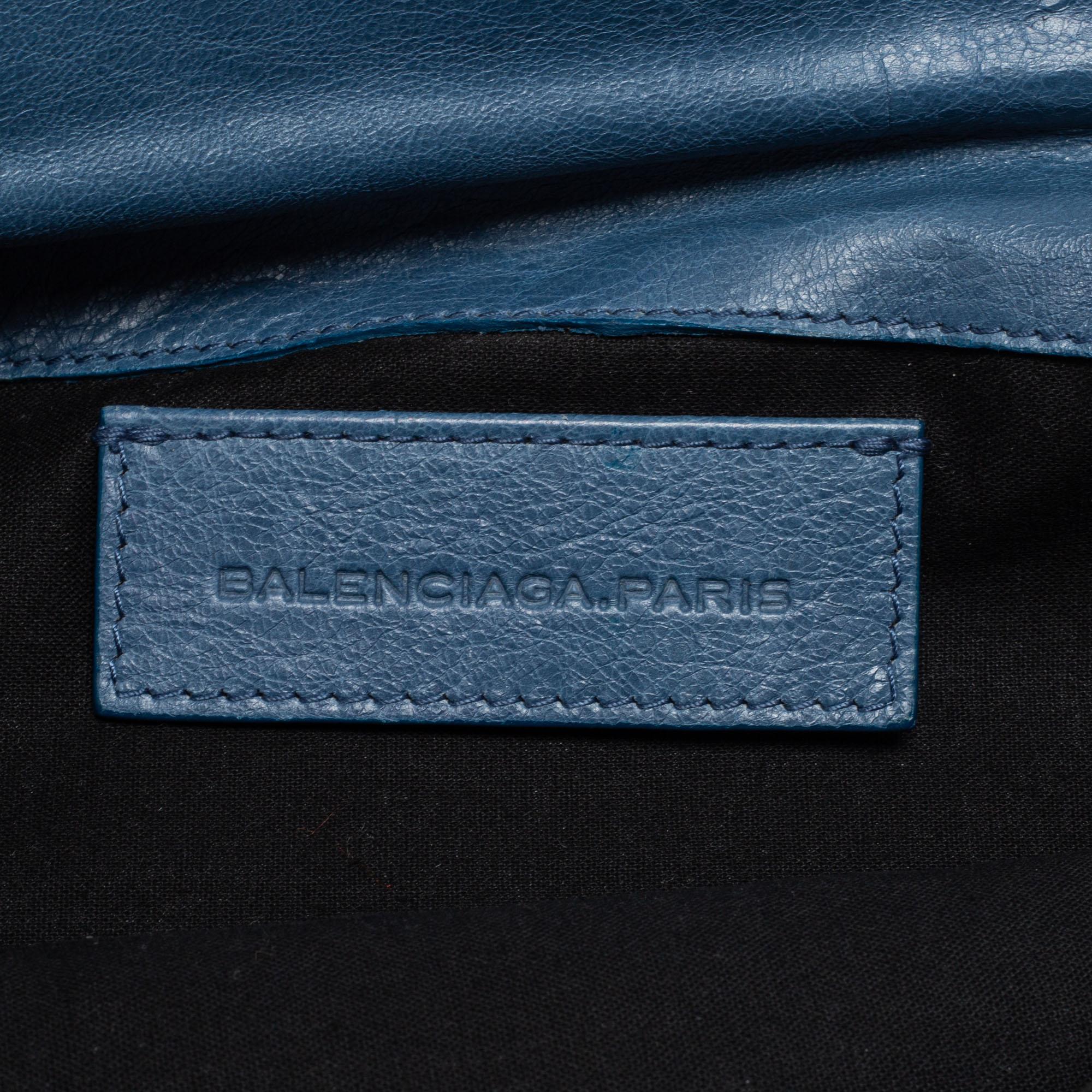 Balenciaga Blue Leather GGH Envelope Clutch In Good Condition In Dubai, Al Qouz 2