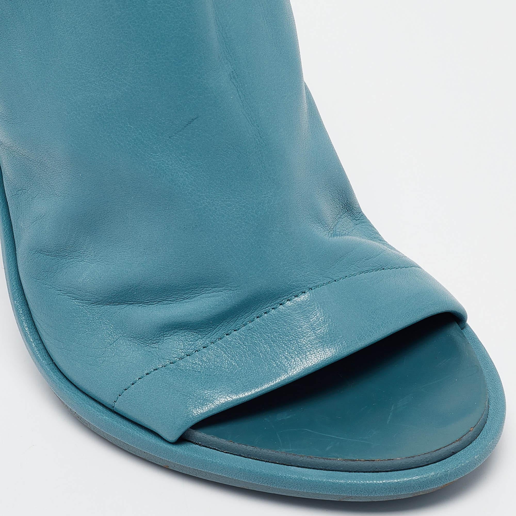 Balenciaga Blue Leather Glove Slingback Sandals Size 39.5 For Sale 3
