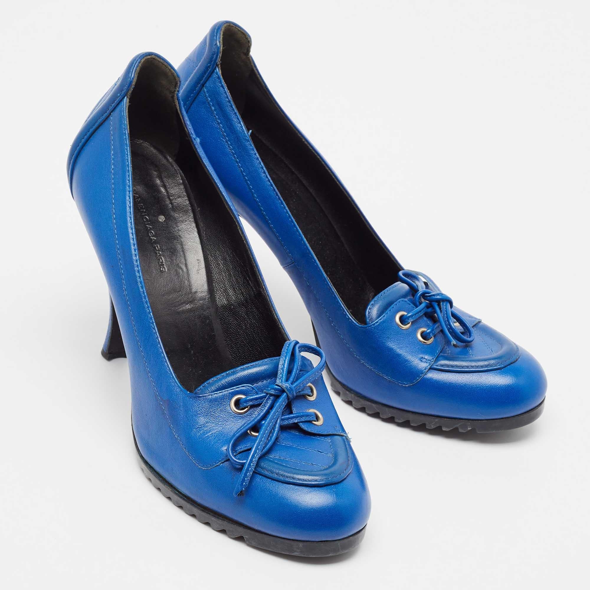 Balenciaga Blaue Loafer-Pumps aus Leder Größe 41 Damen im Angebot