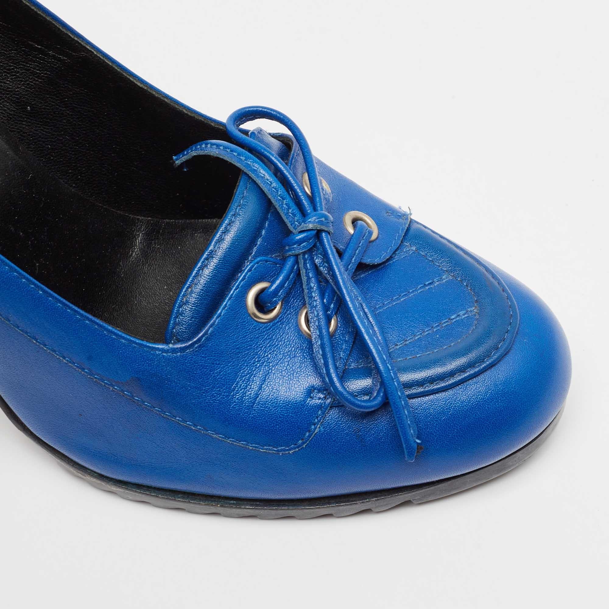 Balenciaga Blaue Loafer-Pumps aus Leder Größe 41 im Angebot 3