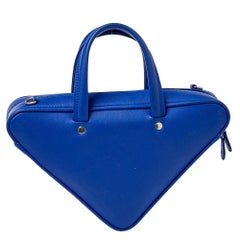 Balenciaga - Sac de sport électrique triangulaire en cuir bleu