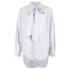 Balenciaga, chemise bleue surdimensionnée boutonnée avec logo, taille XS