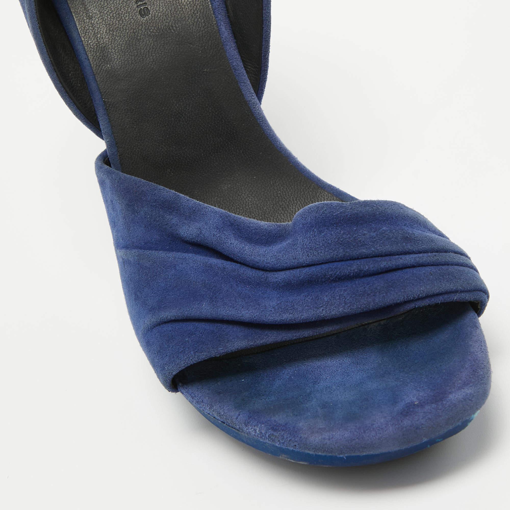 Balenciaga Blaue plissierte Plateau-Sandalen aus Wildleder D'orsay Größe 38 im Angebot 3