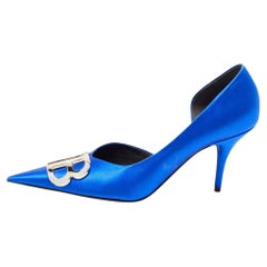 Balenciaga Blaue Satin BB Messer-Pumps Größe 39