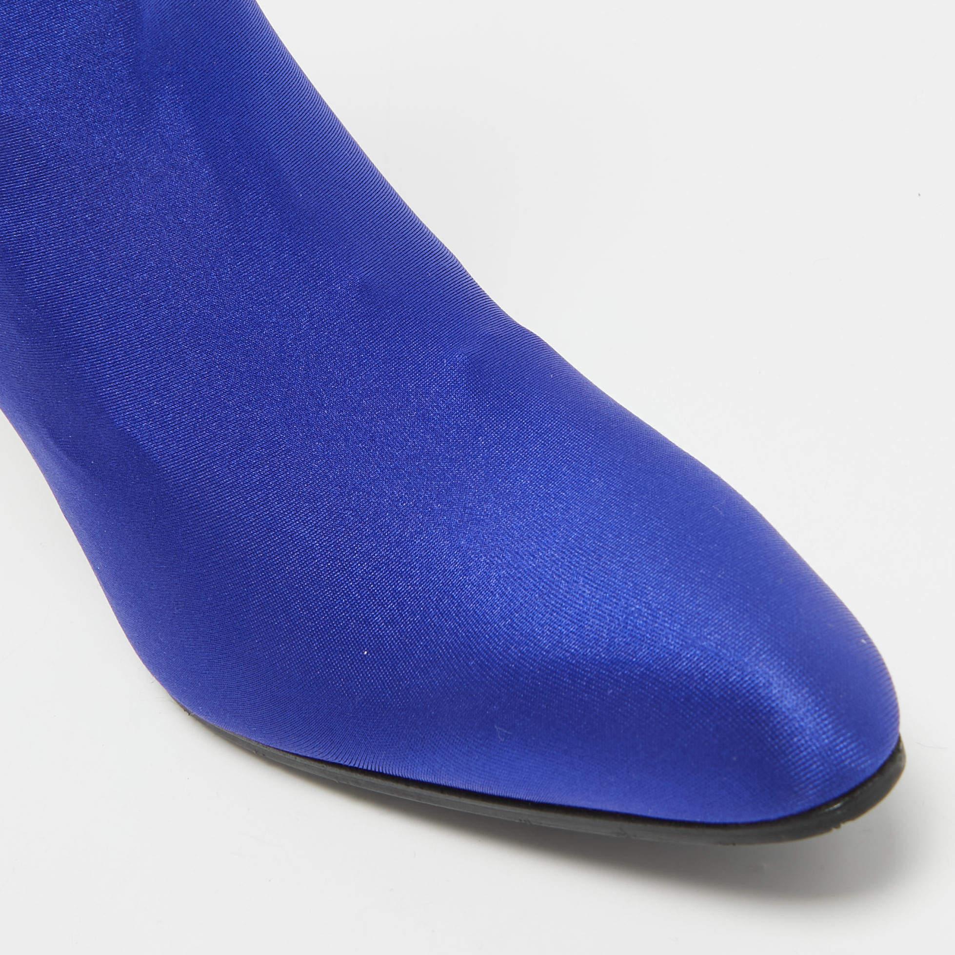 Balenciaga Botines de tejido elástico azul talla 38.5 en venta 2