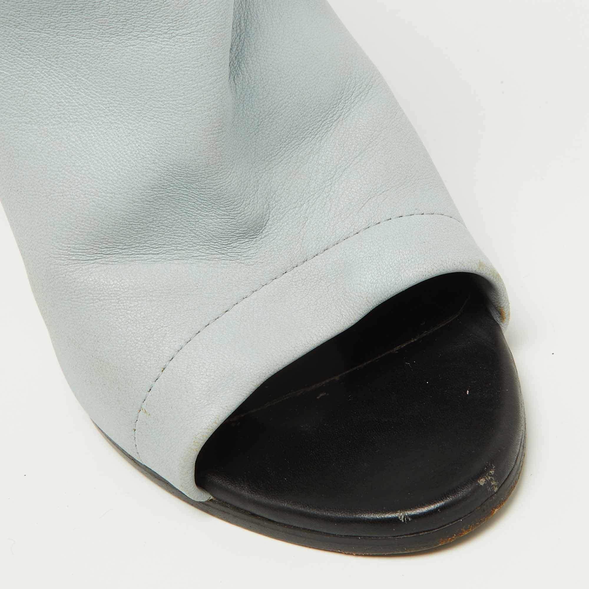 Balenciaga Blue/White Leather Open Toe Pumps Size 41.5 For Sale 2