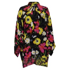 Camicetta Balenciaga con collo annodato e stampa "Blurry Bouquet", in viscosa con motivo floreale