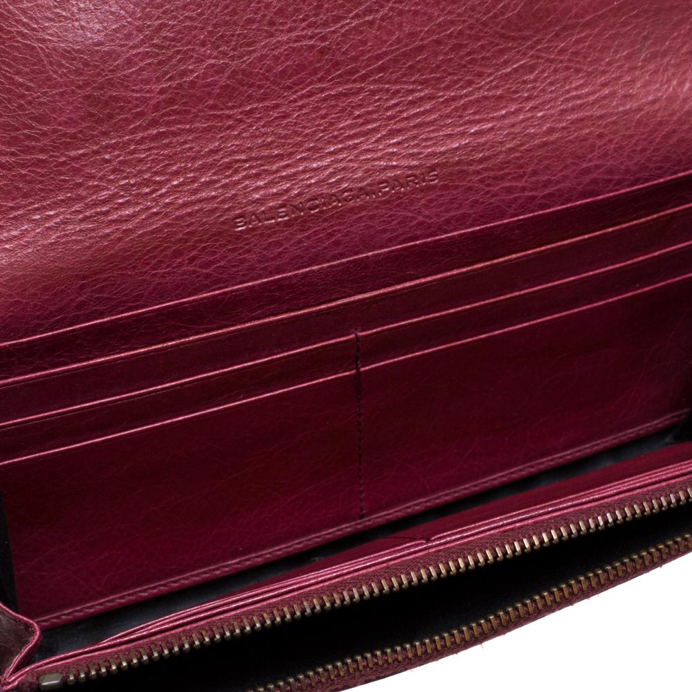 Balenciaga Bordeaux Leather City Wallet In Fair Condition For Sale In Dubai, Al Qouz 2