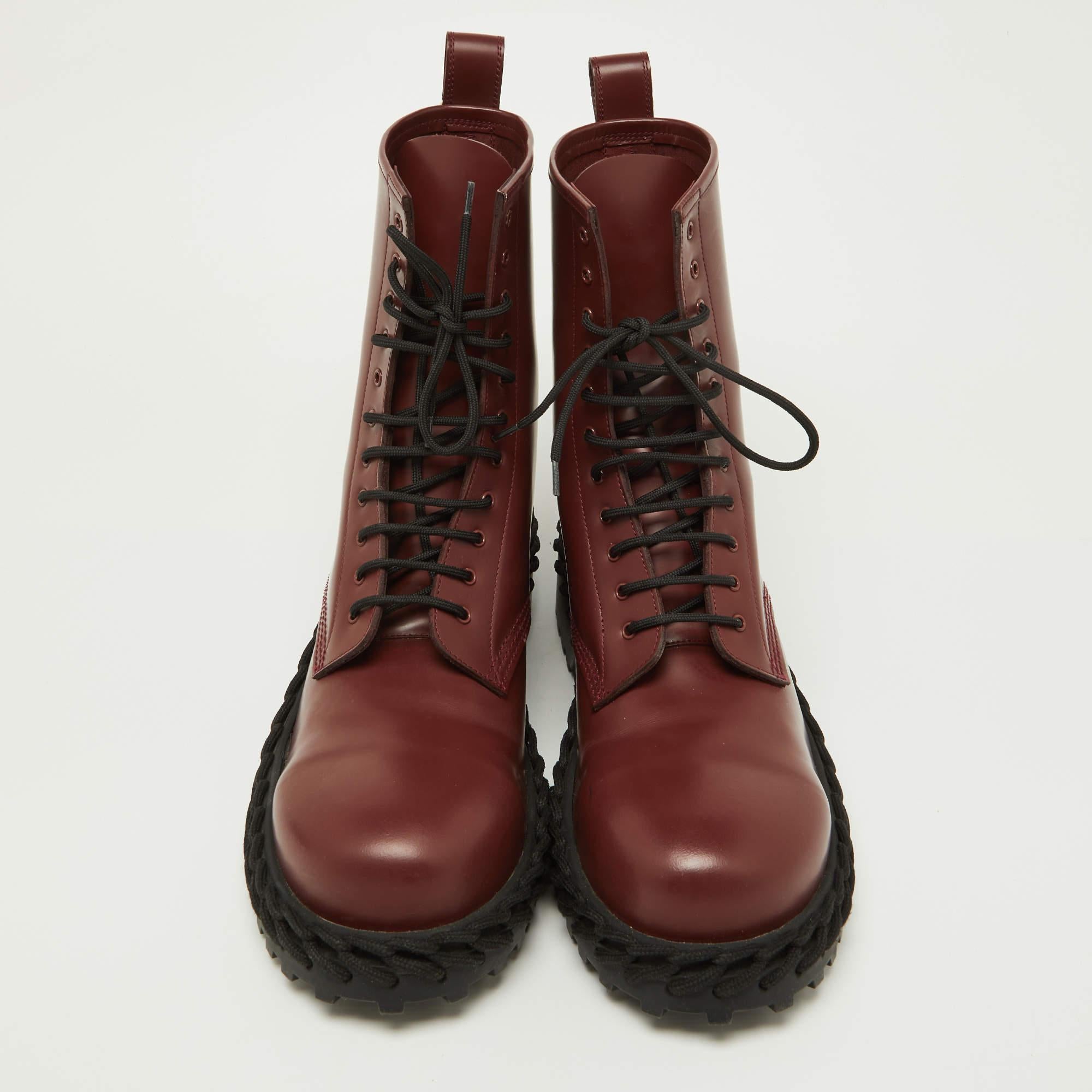 Balenciaga Bordeaux Leather Lace Up Ankle Length Boots Size 45 In Excellent Condition For Sale In Dubai, Al Qouz 2