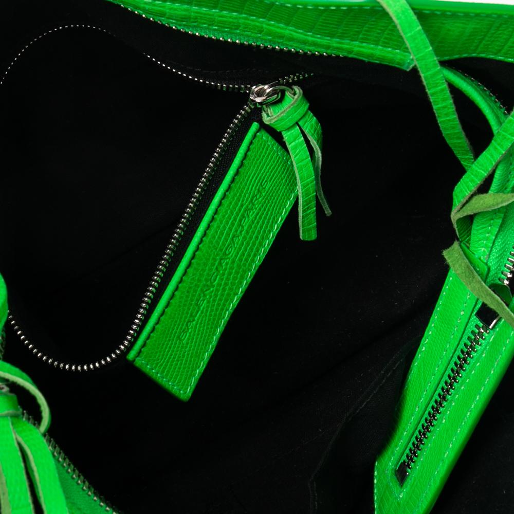 Balenciaga Bright Green Lizard Embossed Leather RH Town Tote In Good Condition In Dubai, Al Qouz 2