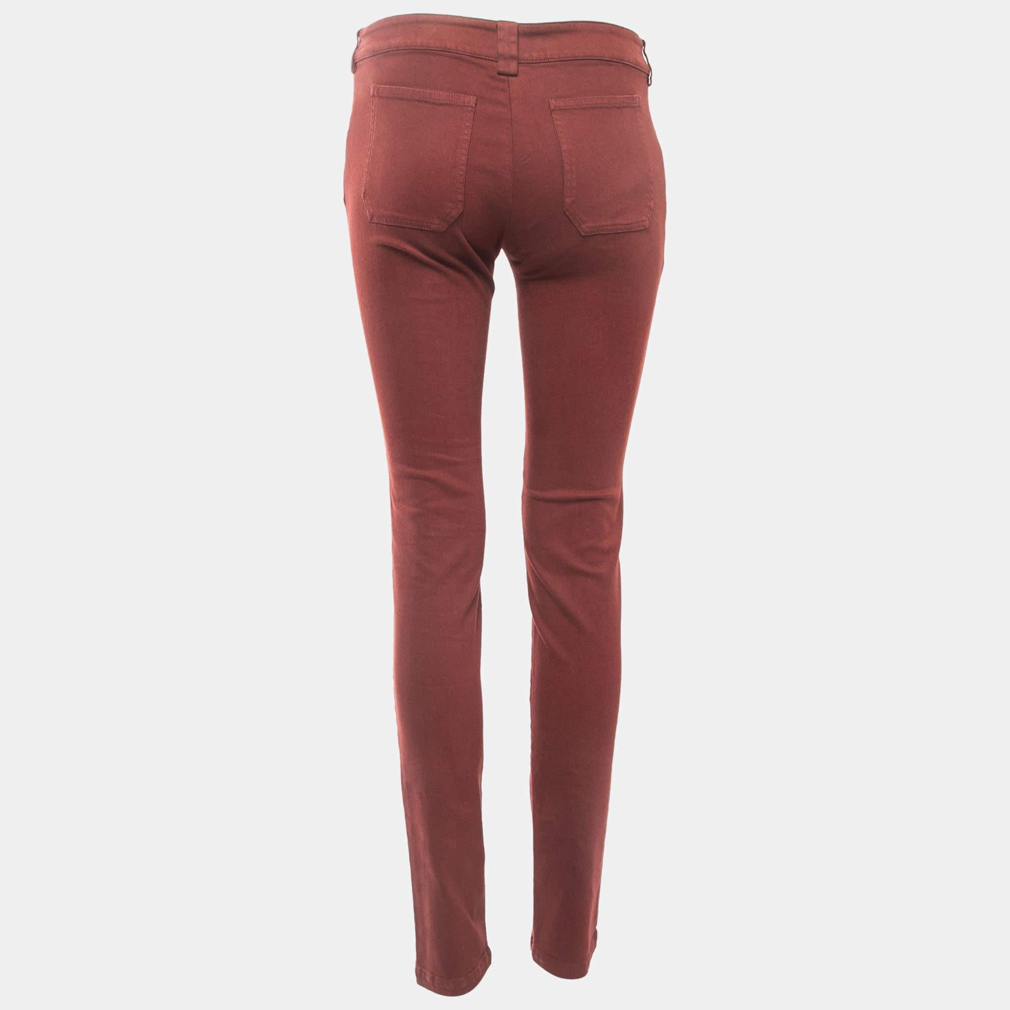 Experience the perfect fusion of comfort and sophistication with these designer women's trousers. Meticulously designed, they exude versatility and elegance, ensuring you look and feel confident throughout your day.

