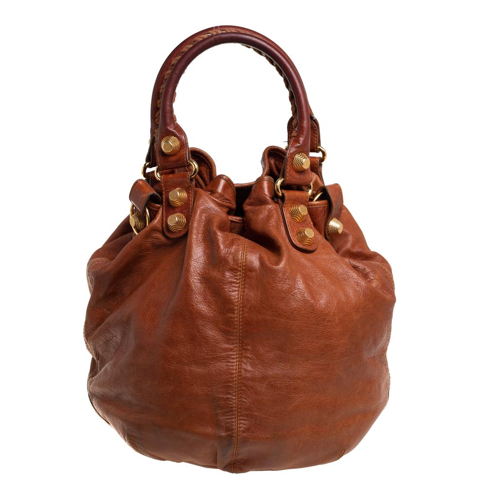 Balenciaga SGH Pompon Hobo aus braunem Leder im Zustand „Gut“ in Dubai, Al Qouz 2