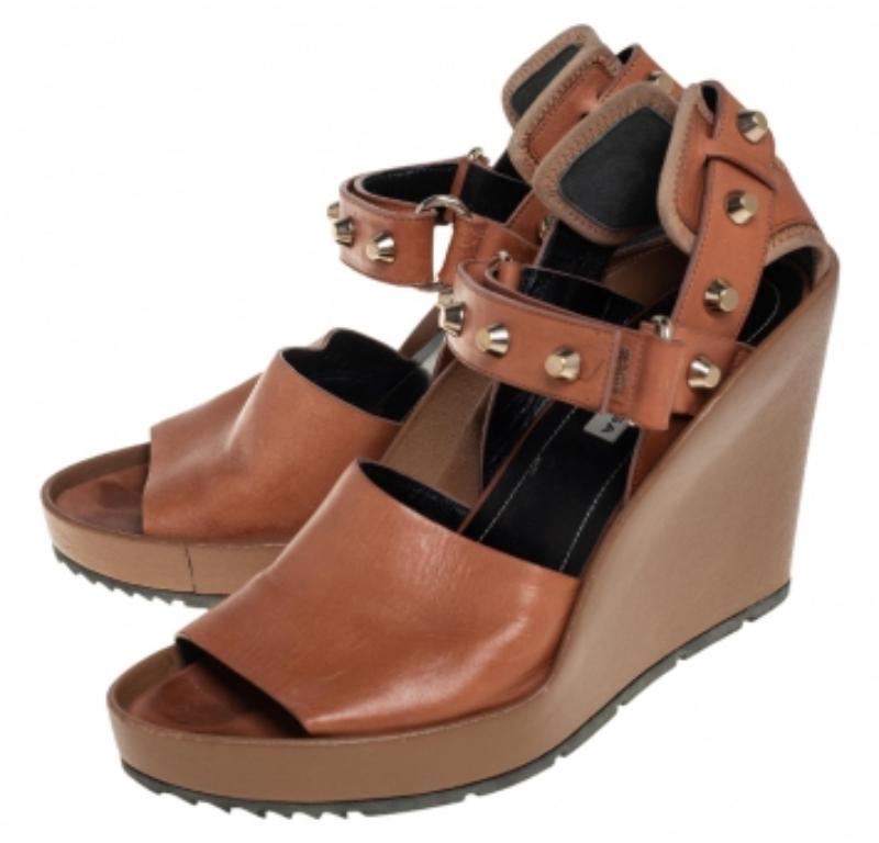 Balenciaga Brown Leather Wedge Ankle Strap Sandals Size 38.5 For Sale 3