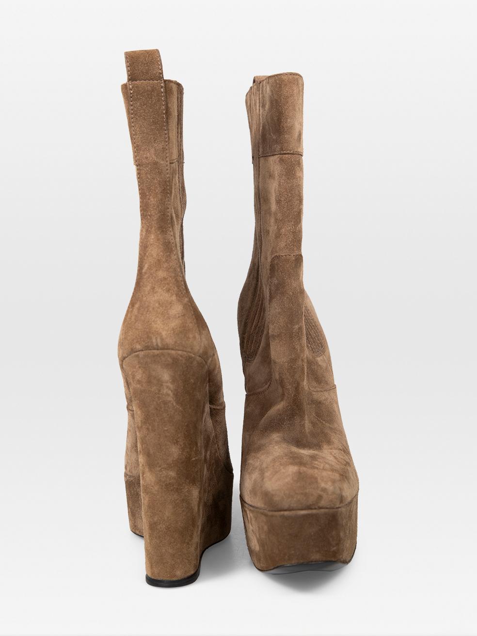 Botas de media caña de ante marrón Balenciaga Talla IT 39 Marrón en venta